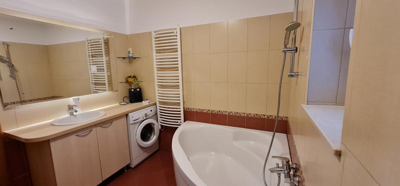 Apartman Breza ชิเบนิก ภายนอก รูปภาพ